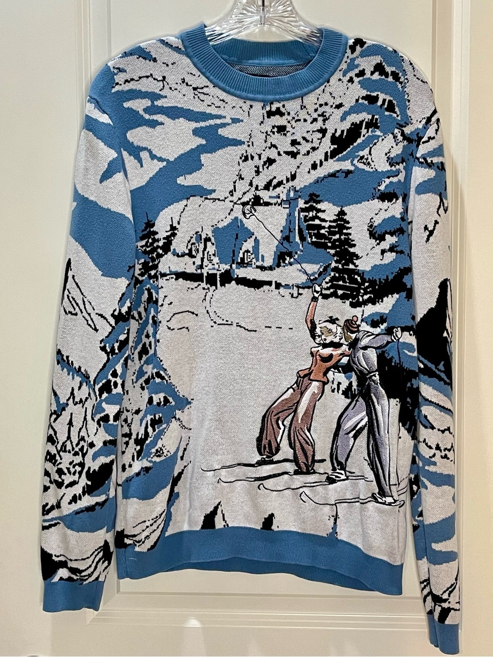 ASOS Design Men’s Blue Scenic Graphic Embroidered Crewneck Sweater Size Small